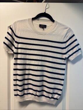 Quince White Short Sleeve cashmere Sweater with Navy Stripes
